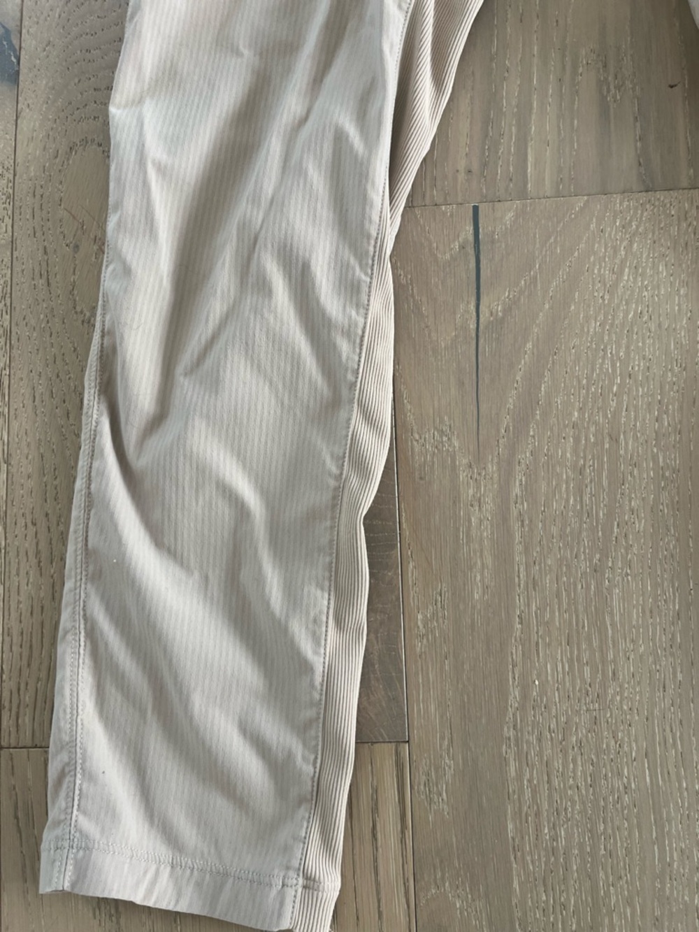 lululemon Women’s Dance Studio Mid-Rise Jogger Pant Tan Beige sz 4 - Picture 3 of 6